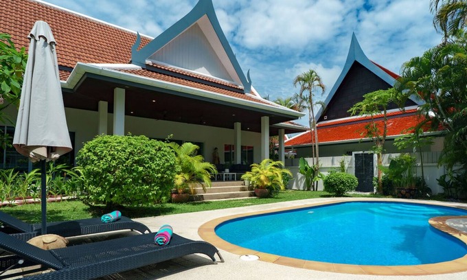Ban Saiyuan Villa | Cozy 3 bedrooms villa with 2 swimming pools