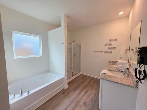 Bessemer House | Cozy 3 Home near BMH