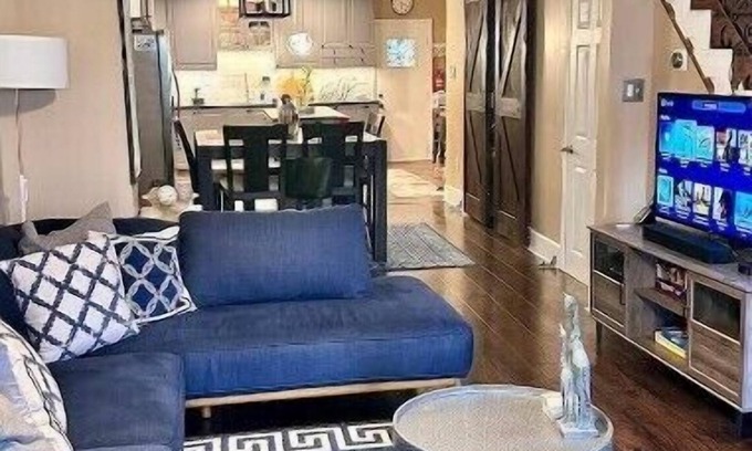 Yeadon House | Cozy 3BR 15 mins from Center City, PHL Airport, UPenn and Stadiums.
