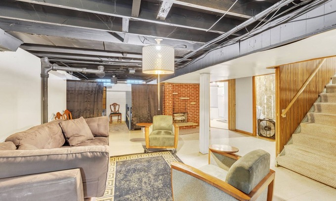 Westland House | Cozy 3br Westland Retreat 3 Bedroom Home by RedAwning