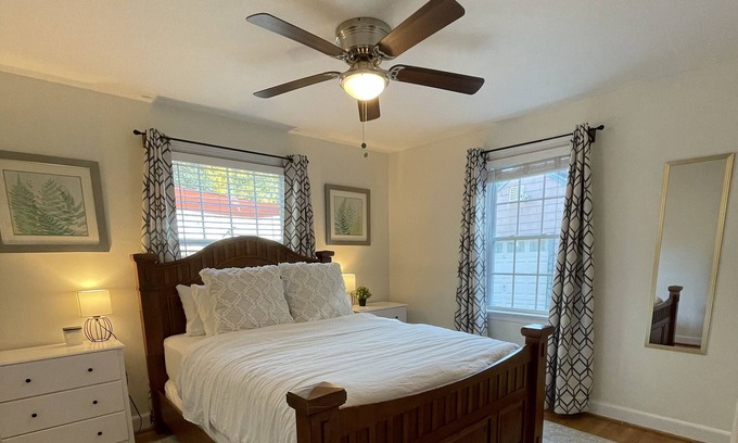 Fleet House | Cozy 4-bedroom house in Norfolk Riverfront Neighborhood