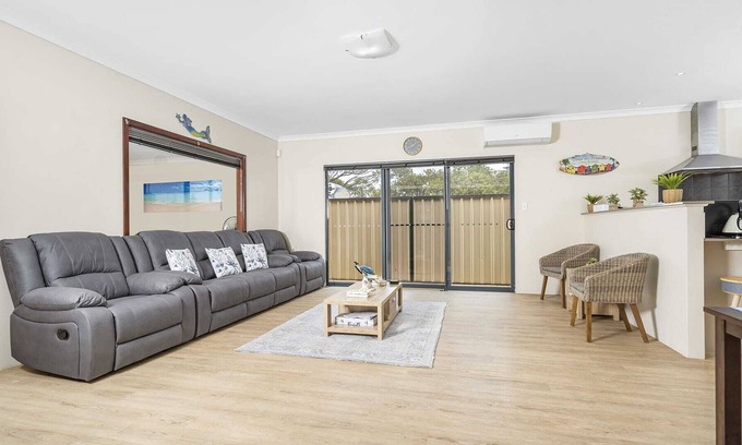 Beachlands House | Cozy 4BR home in Geraldton: explore attractions, nearby beach = Family getaway!