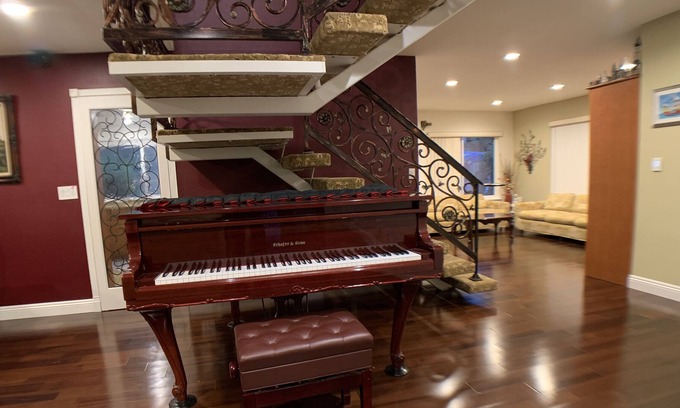 Southwest Anaheim House | COZY 5Br 3Bath HOME, POOL - Knott Berry, Disneyland, Beaches