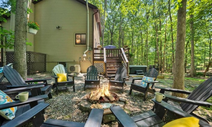 East Stroudsburg Apartment | Cozy 5BR, Sleeps 12 w/Hot Tub+Fire Pit+Game Room
