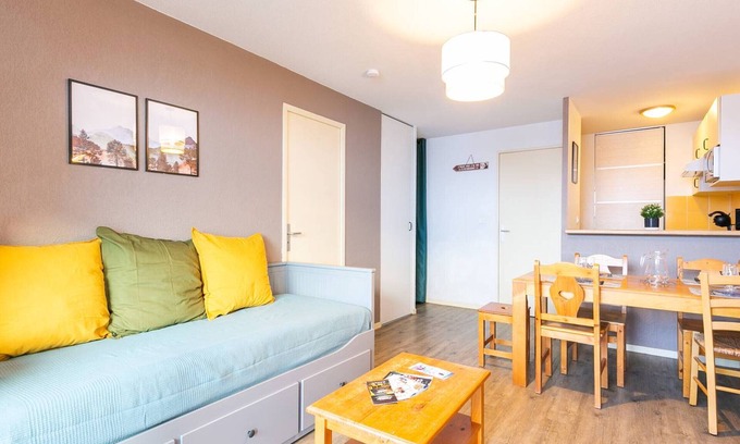 Germ Apartment | Cozy 6-Person Apartment with Terraces, Free Parking, and Ski Deals in Peyragudes