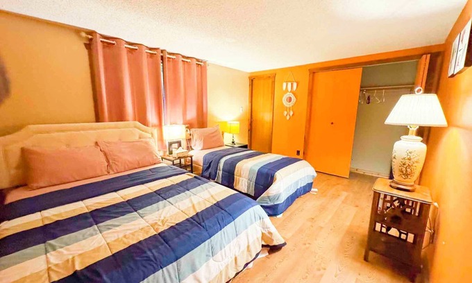 Langley Other | Cozy 7BR Farmhouse w/Pool, Hot Tub, Sauna & More!
