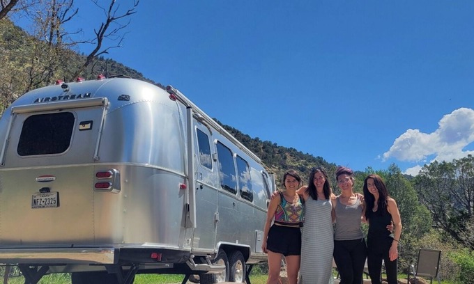 Glenwood Springs House | ★★★★★Cozy Airstream with Hottub in Glenwood Springs MINS to downtown/ hotspirngs