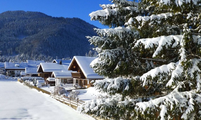 Saulgrub Apartment | Cozy Alpine Flat in Altenau