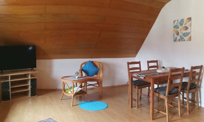 Hohenberg a.d.Eger Apartment | Cozy and bright vacation apartment (67 sqm) with free WLAN