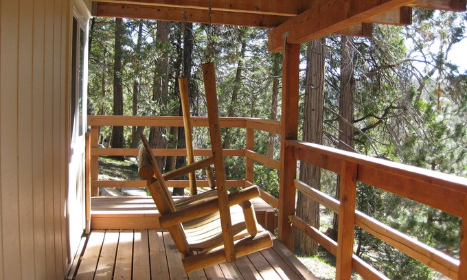 Lake Arrowhead House | Cozy and Charming Private Retreat
