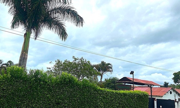 Pueblo Tapao House | Cozy and Family Friendly, 5 Minutes to Coffee Park, Pueblo Tapao & Montenegro