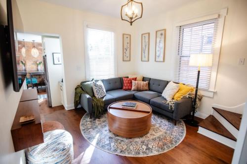 German Village Villa | Cozy and luxurious home with hot tub