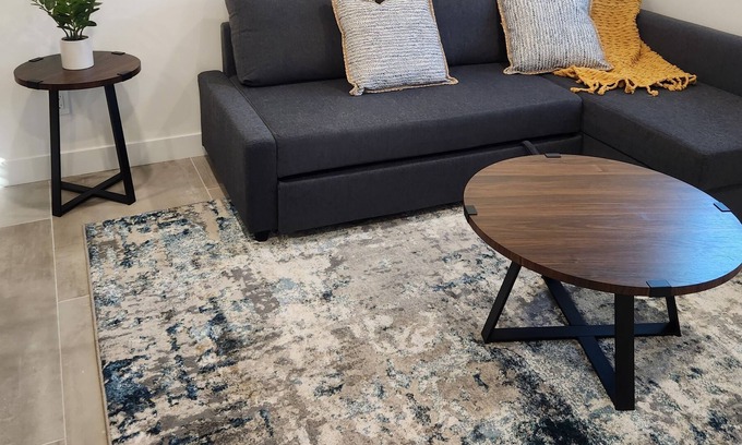 Woodland Hills House | Cozy and private West Hills guesthouse