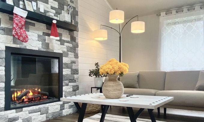Vancouver House | Cozy and Quiet Family Home in Park Setting Near PDX