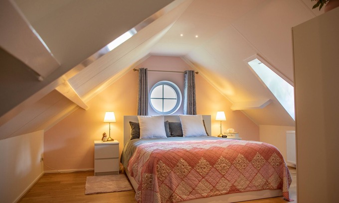 Epe Bed & Breakfast | Cozy and romantic B&B, near the woods