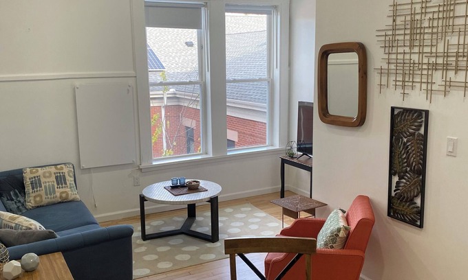 West End - West Side Apartment | Cozy and spacious apartment to call home