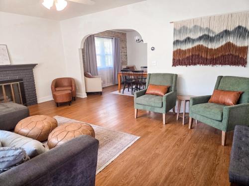Ogden House | Cozy and Spacious Home in Ogden