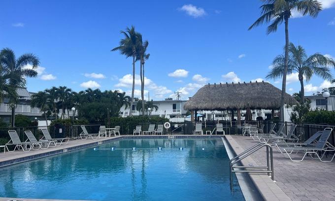 Cypress Lake Condo | Cozy and sweet condo .