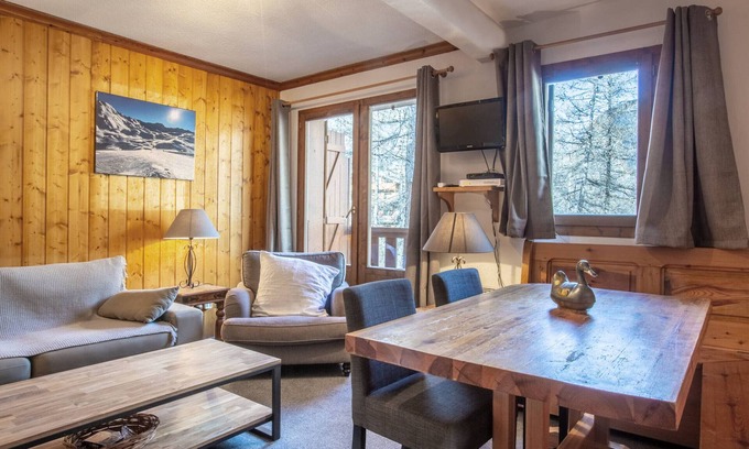 Le Cret Apartment | Cozy and Well-Equipped Apartment with Garage and Wi-Fi in a Quiet Area