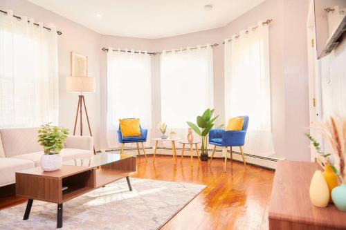 Smith Hill Apartment | Cozy apartment 1st 10min Walk Downtown and City View
