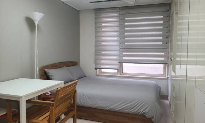 Seocho-dong Apartment | Cozy apartment at the heart of Gangnam District
