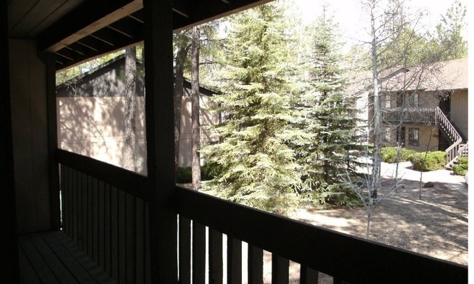 Pinetop Condo | Cozy apartment by the Casino