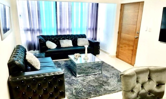 Licey al Medio Apartment | Cozy apartment, 24/7 security, Airport 8 minutes.