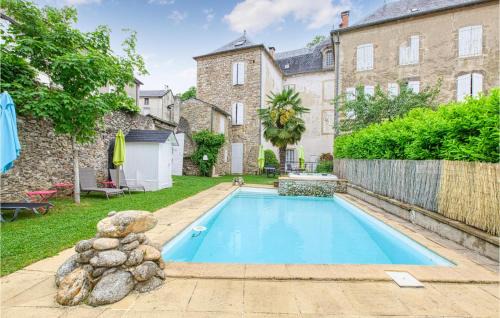 Saint-Jean-du-Bruel Apartment | Cozy Apartment In Saint Jean Du Bruel