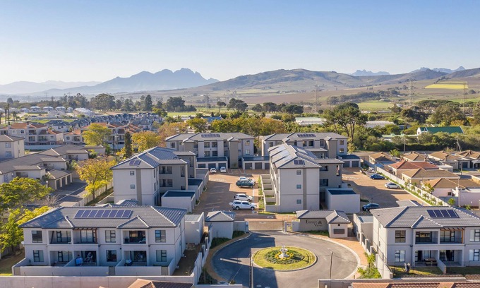 Trawal Apartment | Cozy Apartment in Brackenfell, CapeTown, South Africa