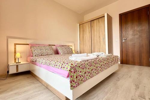 Hristo Botev Apartment | Cozy Apartment in Central Varna