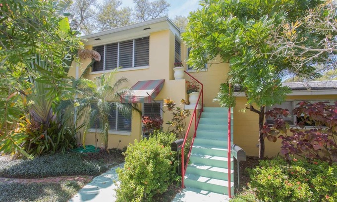 Historic Hyde Park North Apartment | Cozy Apartment in Historic Hyde Park South Tampa