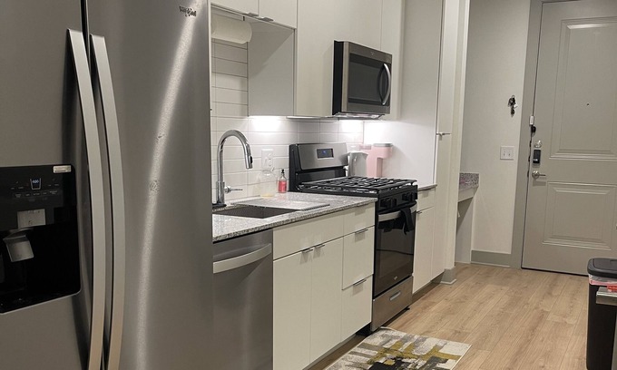Washington Ave./ Memorial Park Apartment | Cozy Apartment in Houston Height/ Downtown