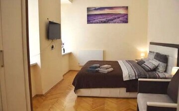 Lviv City Center Apartment | Cozy apartment in Lviv !!! (City center)