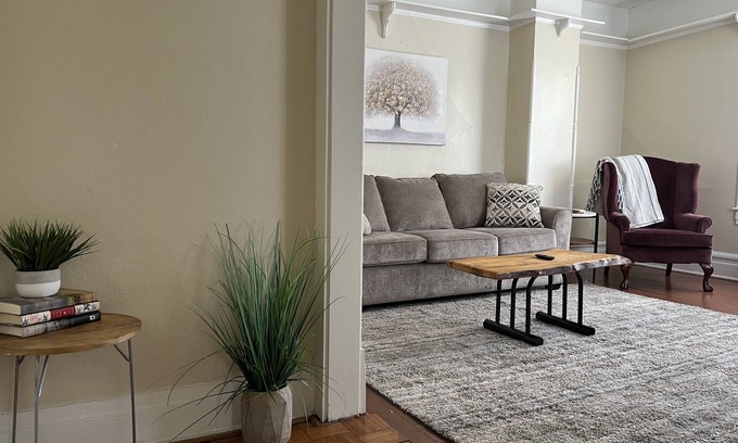 Roseburg Apartment | Cozy apartment in Roseburg