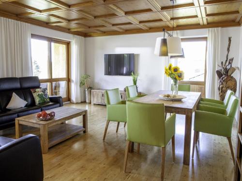 Ruhmannsfelden Apartment | Cozy Apartment in Ruhmannsfelden with Swimming pool