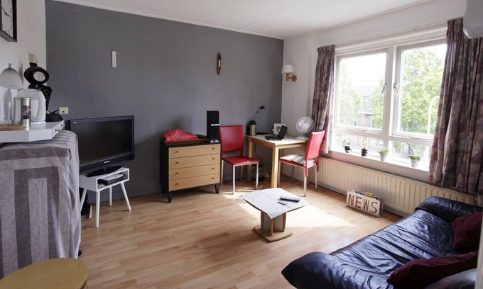 Oranjebuurt Apartment | Cozy apartment in the old town