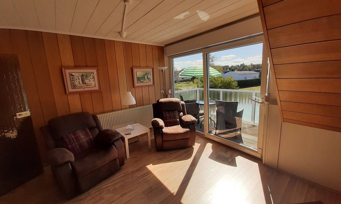 Sahlenburg Condo | Cozy apartment in the Lore house with a sunny balcony