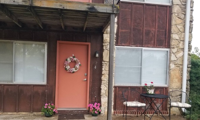 Goddard Apartment | Cozy Apartment in the heart of Goddard