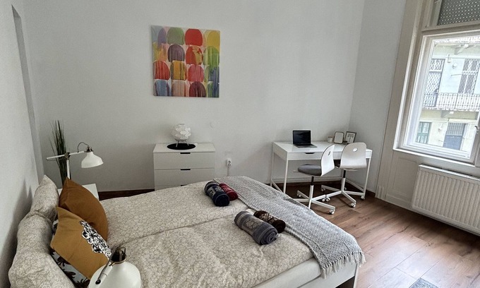 Kispest Apartment | Cozy apartment in the center of Budapest - Parking available on the street