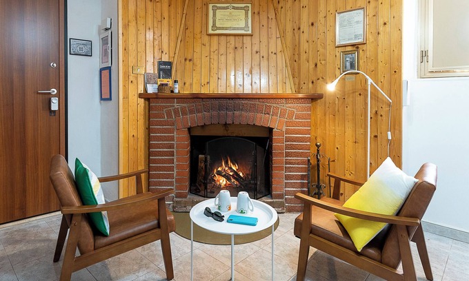 Castel di Ieri House | Cozy apartment with fireplace.