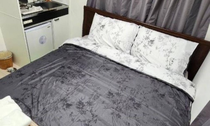 Higashishinkoiwa Apartment | Cozy apartment with AC in charming Katsushika City