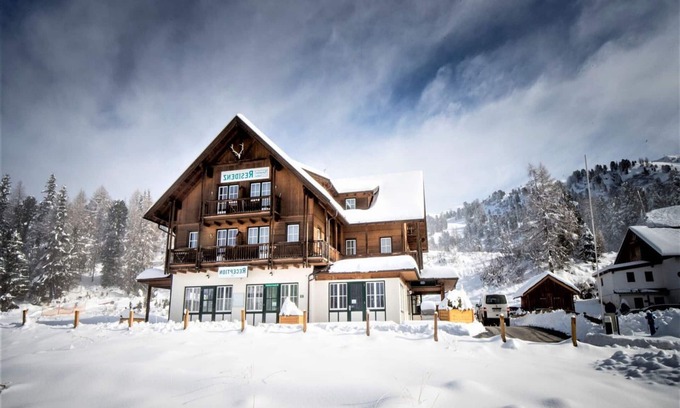 Turracher Hohe Apartment | Cozy Apartment near Ski Area in Turracherhohe