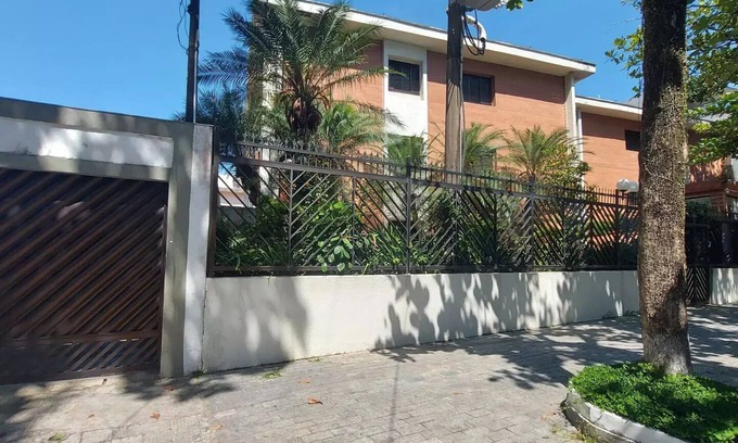 Vila Julia Apartment | Cozy apartment on the sand in Enseada- Guarujá