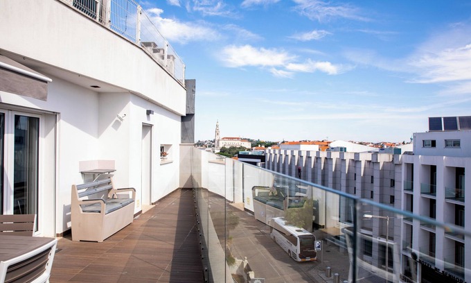 Fatima Apartment | Cozy apartment - top floor views, in the center of Fátima!