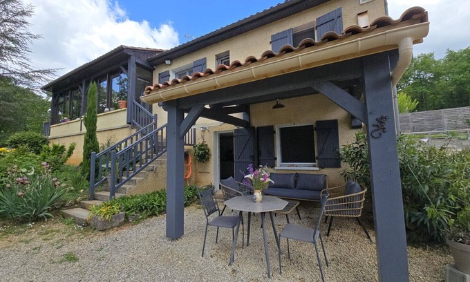 Bigaroque Apartment | Cozy apartment with terrace and pool in Périgord Noir