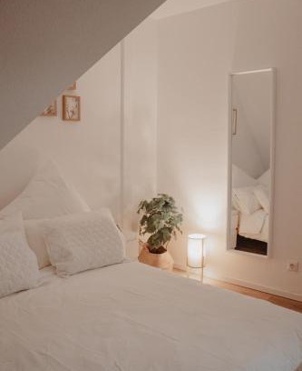 Oberdorla Apartment | Cozy apartment with a stream view