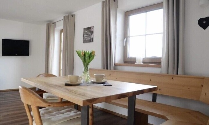 Buching Apartment | Cozy apartment with panoramic views of mountains and Neuschwanstein Castle