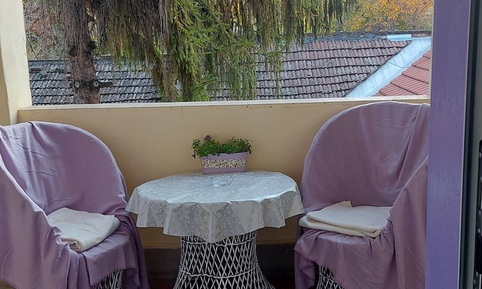 Szeged Apartment | Cozy apartmento with private parking.