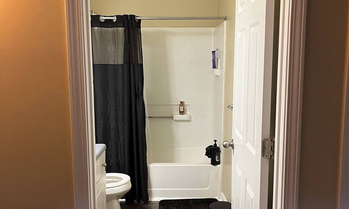 Duluth Apartment | Cozy apt with pool/grill/gym/ac/parking/balcony in safe Duluth. Suburbs of ATL!