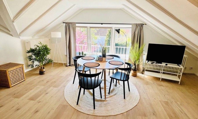 Homburg Apartment | Cozy attic apartment in the immediate vicinity